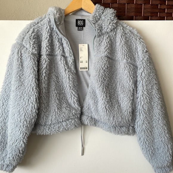 Urban Outfitters BDG XS Grey-Blue Cropped Furry hooded Jacket. NWT - Picture 3 of 6